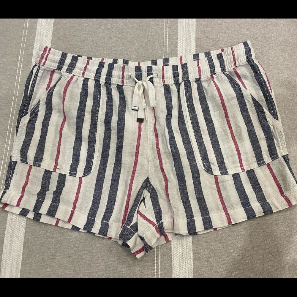 Linen shorts